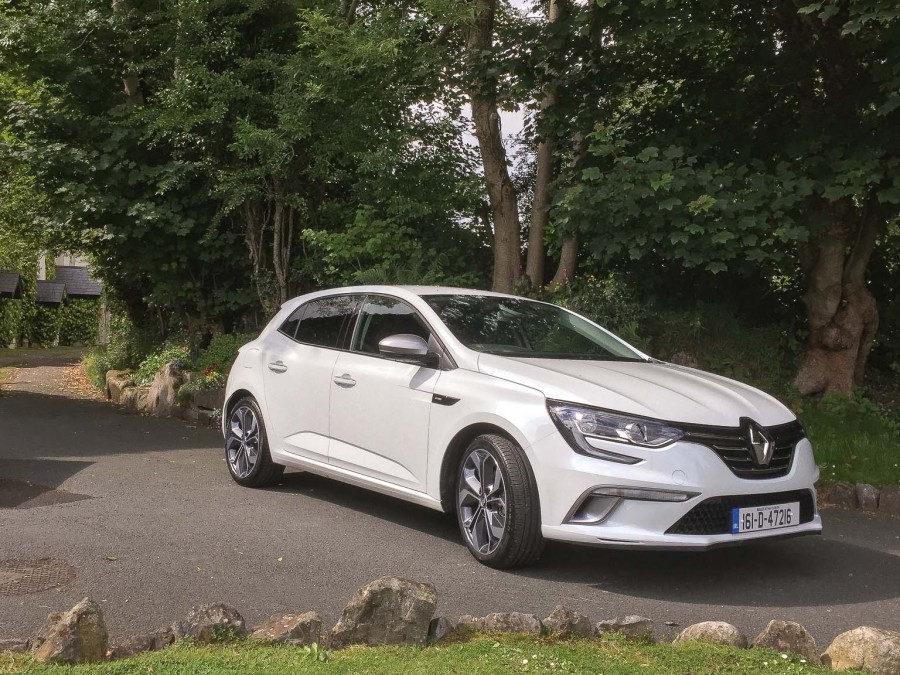 Car Reviews | Renault Megane 1.5 dCi GT-Line | CompleteCar.ie