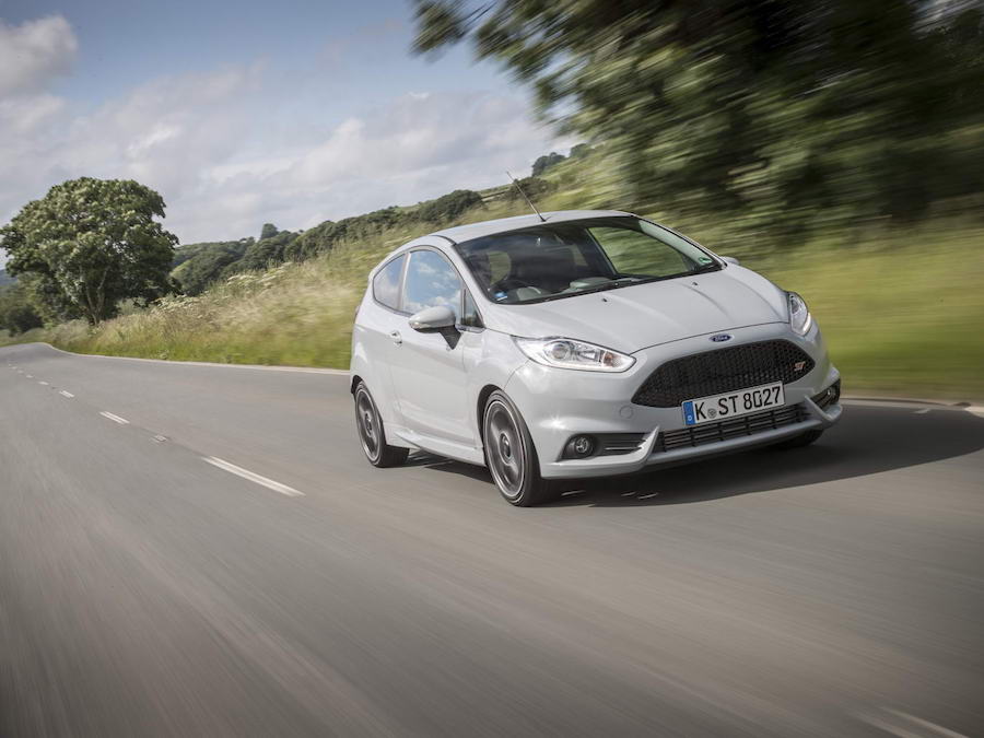Car Reviews | Ford Fiesta ST200 | CompleteCar.ie