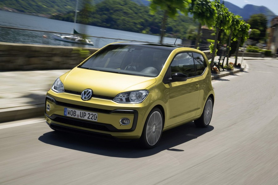 Car Reviews | Volkswagen high up! 90hp | CompleteCar.ie