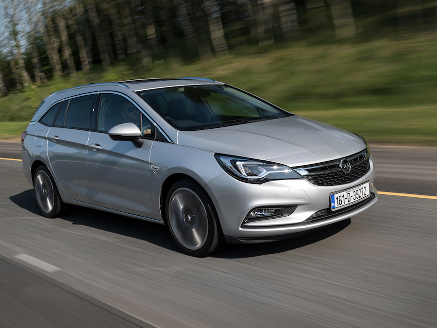 Car Reviews | Opel Astra Sports Tourer | CompleteCar.ie