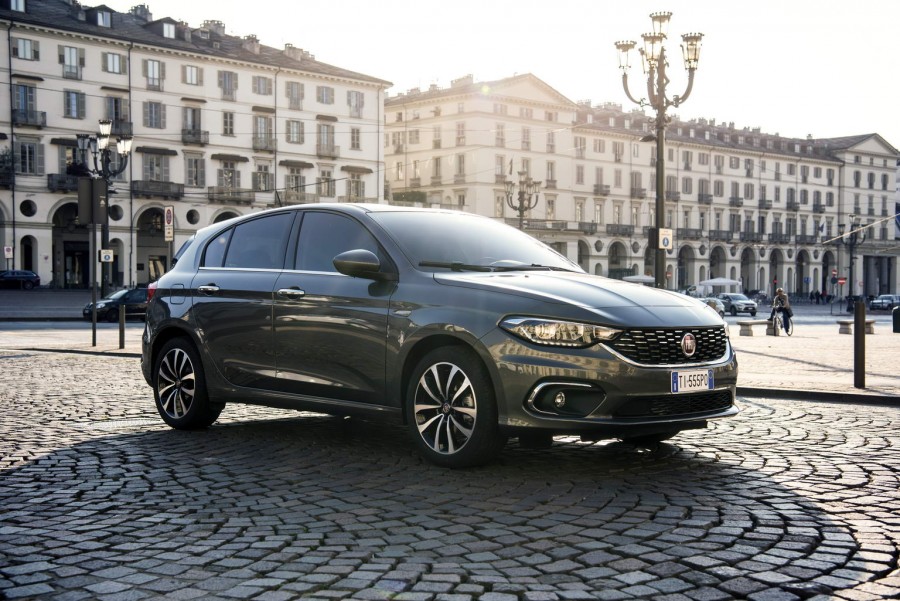 Car Reviews | Fiat Tipo | CompleteCar.ie