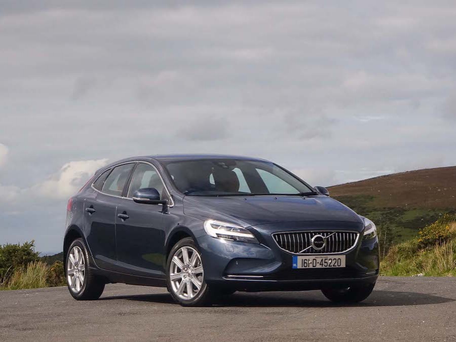 Car Reviews | Volvo V40 D2 | CompleteCar.ie