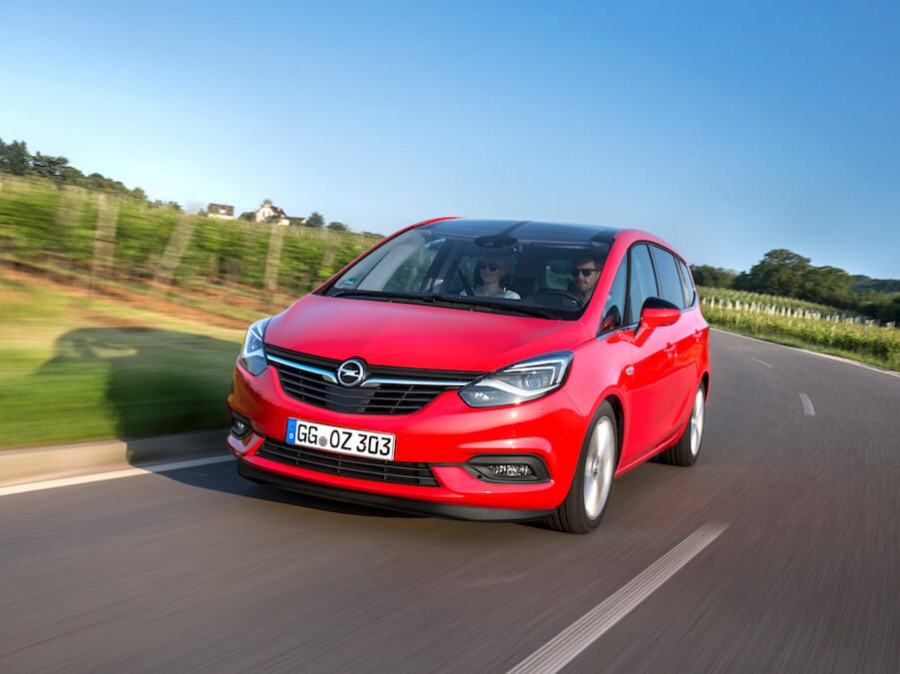 Car Reviews | Opel Zafira Tourer | CompleteCar.ie