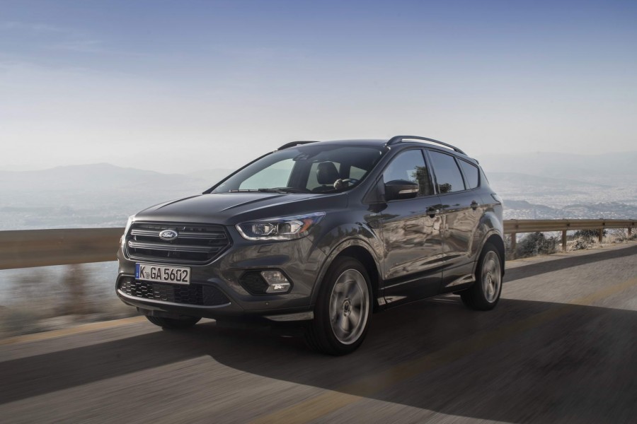 Car Reviews | Ford Kuga ST-Line | CompleteCar.ie