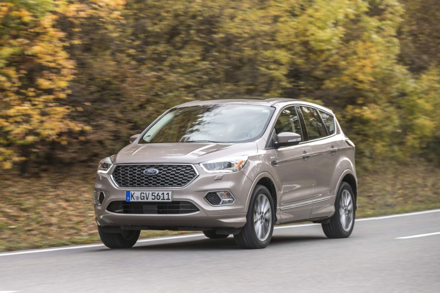 Car Reviews | Ford Kuga Vignale | CompleteCar.ie