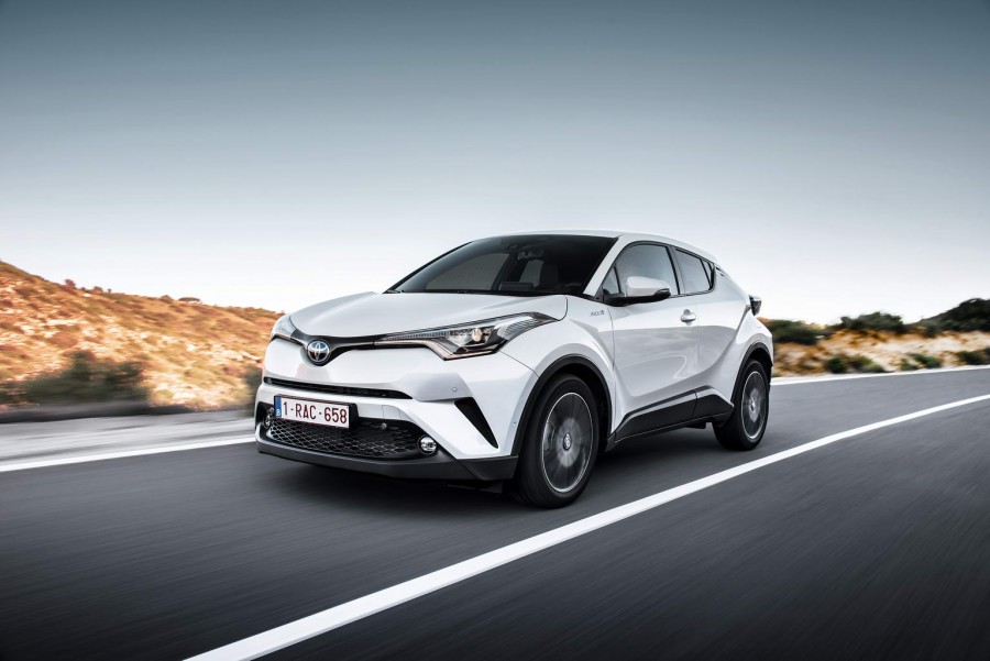 Car Reviews | Toyota C-HR Hybrid | CompleteCar.ie