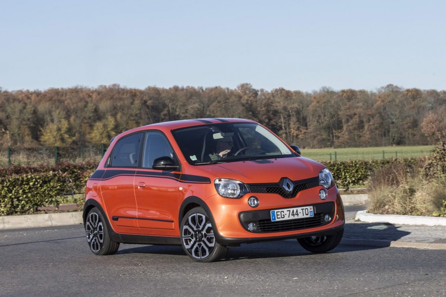 Car Reviews | Renault Twingo GT | CompleteCar.ie