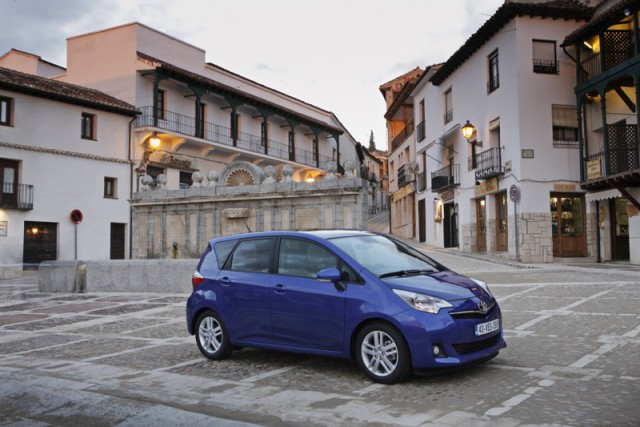 Car Reviews | Toyota Verso-S | CompleteCar.ie