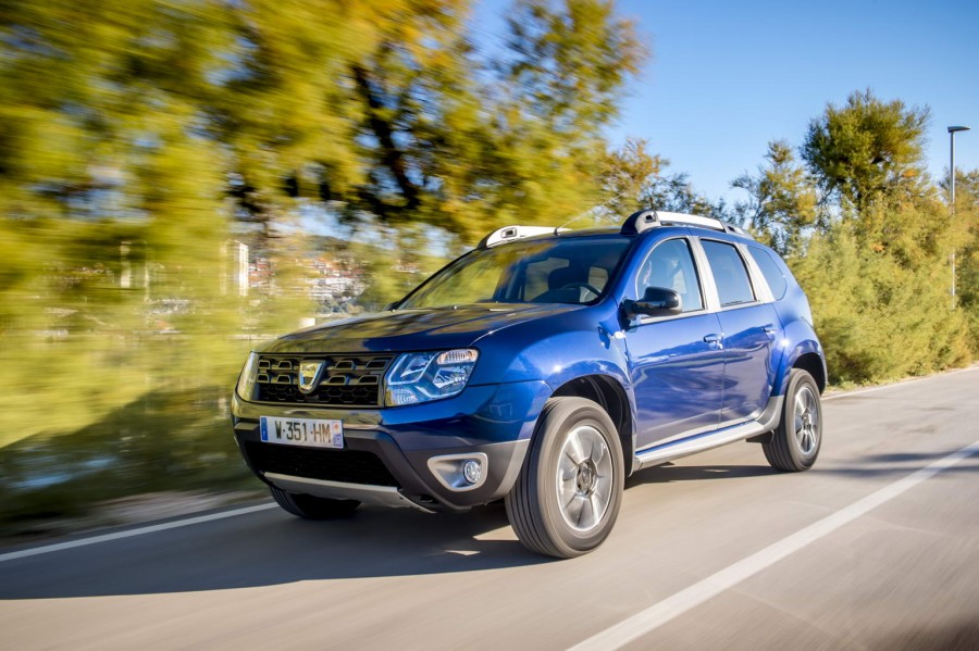 Car Reviews | Dacia Duster EDC | CompleteCar.ie