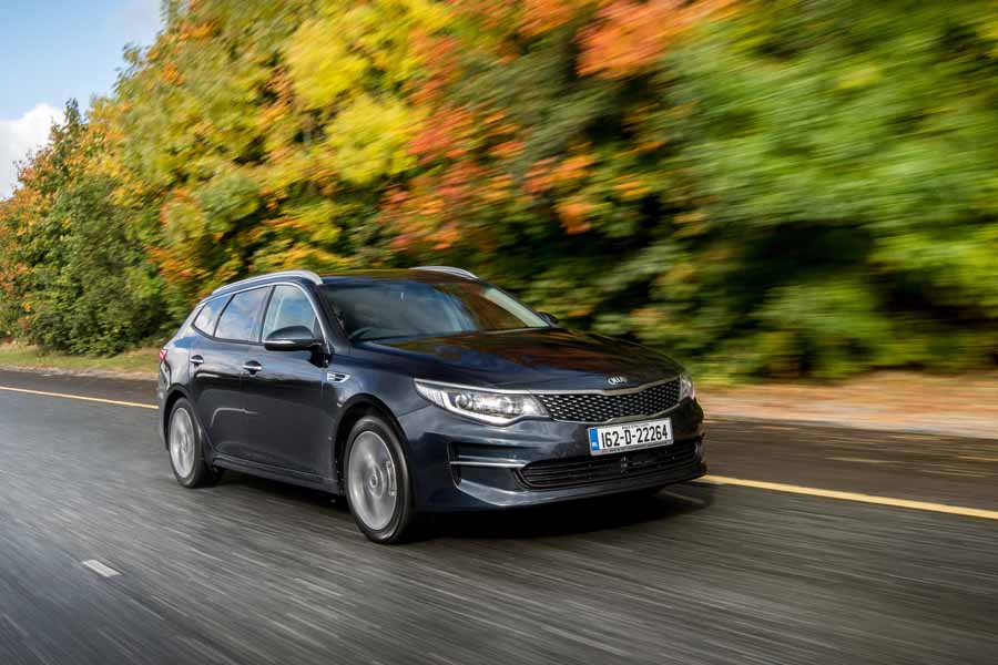 Car Reviews | Kia Optima Sportswagon | CompleteCar.ie