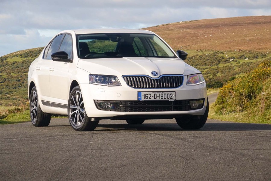 Car Reviews | Skoda Octavia 1.0 | CompleteCar.ie