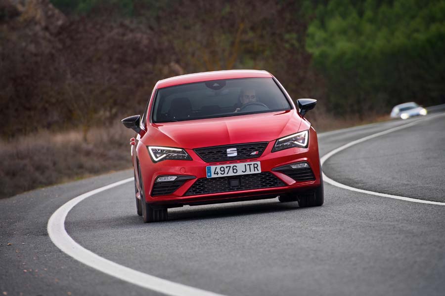 Car Reviews | SEAT Leon Cupra | CompleteCar.ie