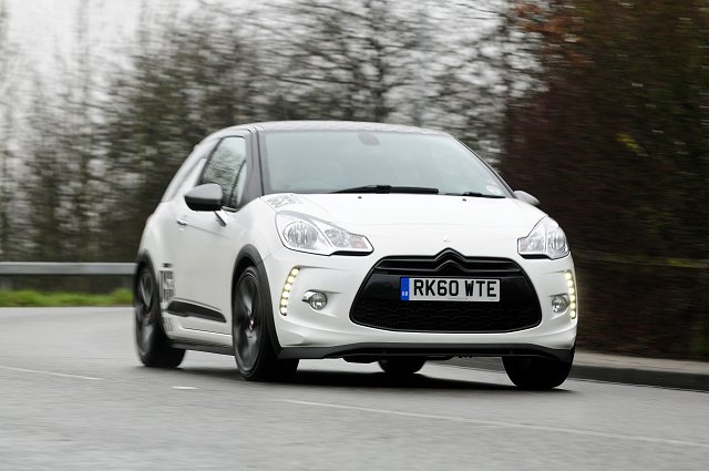 Car Reviews | Citroen DS3 Racing | CompleteCar.ie