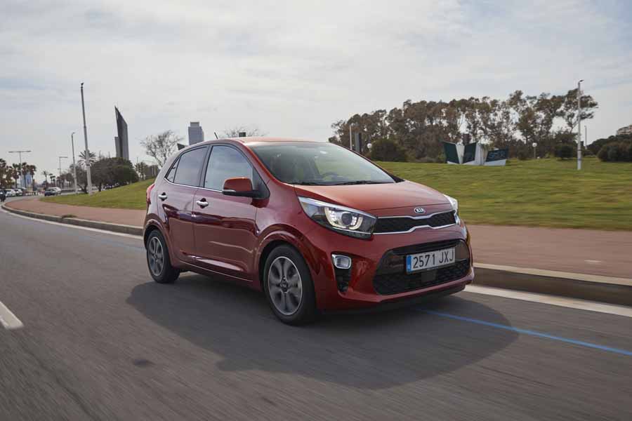 Car Reviews | Kia Picanto 1.0 MPI | CompleteCar.ie