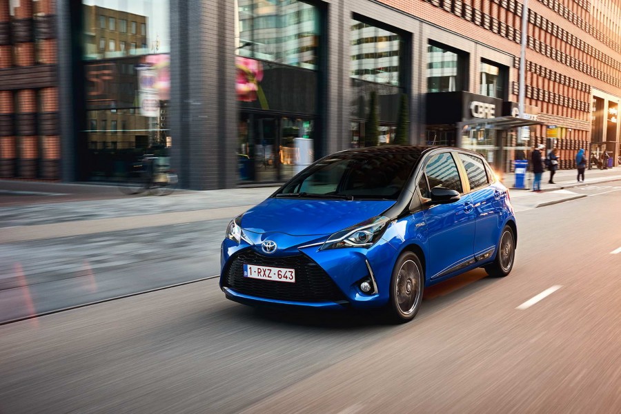 Car Reviews | Toyota Yaris Hybrid | CompleteCar.ie