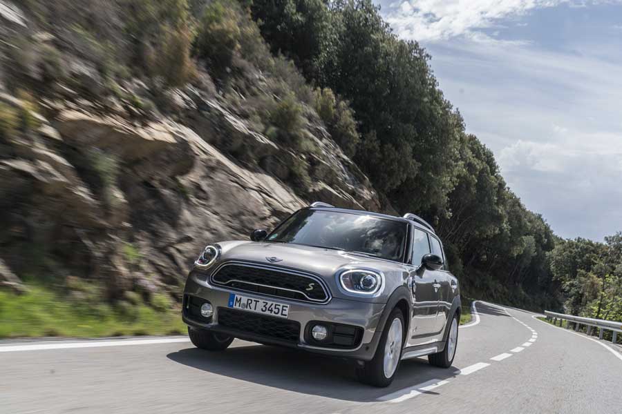 Car Reviews | MINI Countryman Cooper S E ALL4 | CompleteCar.ie