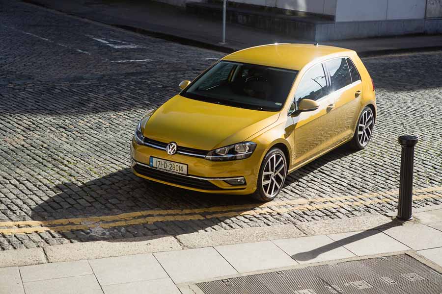 Car Reviews | Volkswagen Golf | CompleteCar.ie