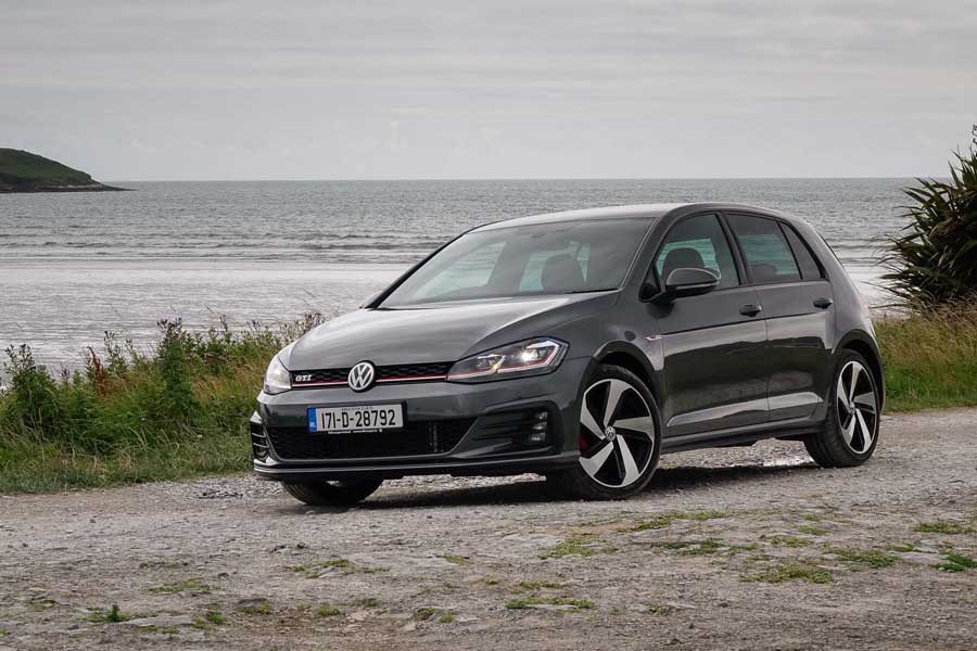 Car Reviews | Volkswagen Golf GTI 230 | CompleteCar.ie