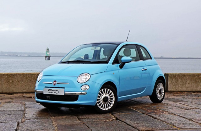 Car Reviews | Fiat 500 | CompleteCar.ie