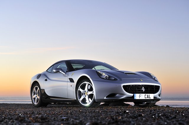 Car Reviews | Ferrari California | CompleteCar.ie