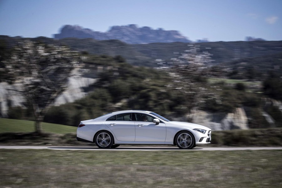 Car Reviews | Mercedes-Benz CLS 350 d | CompleteCar.ie