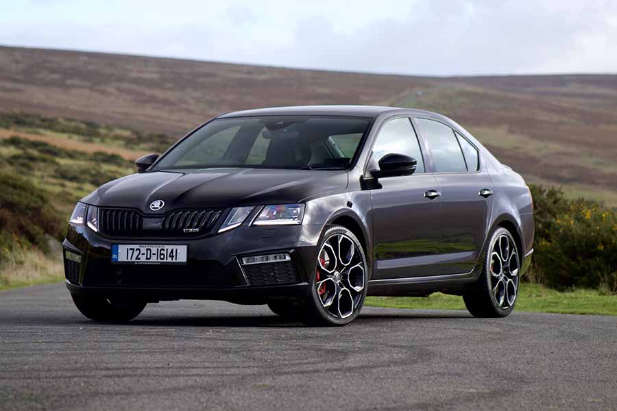 Car Reviews | Skoda Octavia RS | CompleteCar.ie