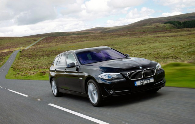 Car Reviews | BMW 5 Series Touring | CompleteCar.ie