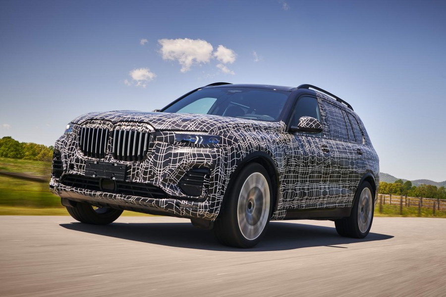 Car Reviews | BMW X7 prototype | CompleteCar.ie