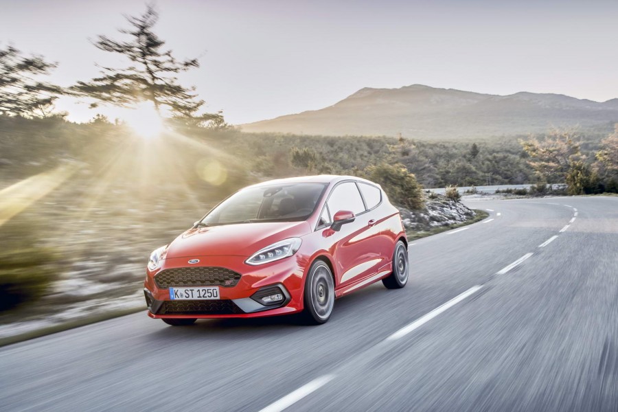 Car Reviews | Ford Fiesta ST | CompleteCar.ie