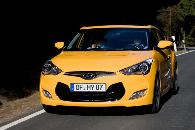Car Reviews | Hyundai Veloster | CompleteCar.ie