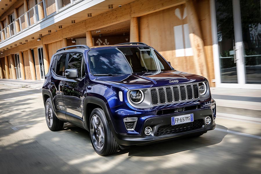 Car Reviews | Jeep Renegade Trailhawk | CompleteCar.ie