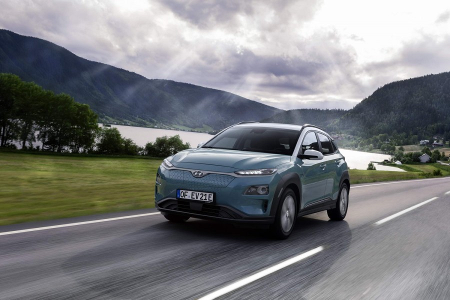 Car Reviews | Hyundai Kona Electric 64kWh | CompleteCar.ie