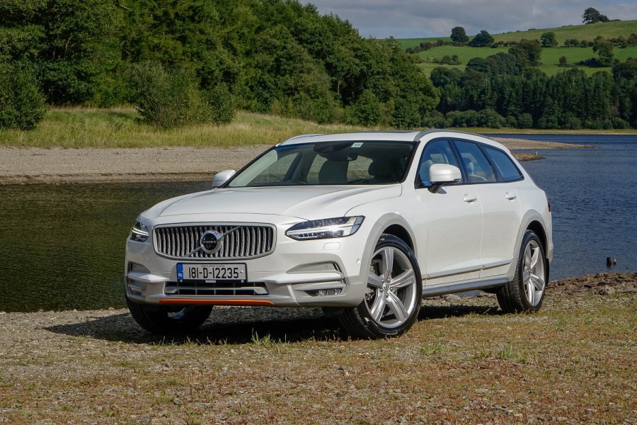 Car Reviews | Volvo V90 Cross Country Ocean Race | CompleteCar.ie