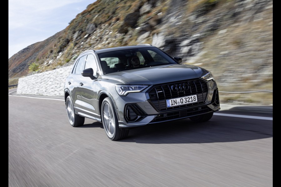 Car Reviews | Audi Q3 | CompleteCar.ie