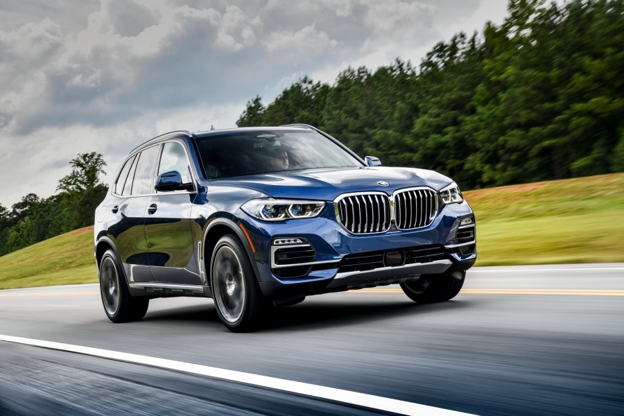 Car Reviews | BMW X5 xDrive40i petrol (2019) | CompleteCar.ie