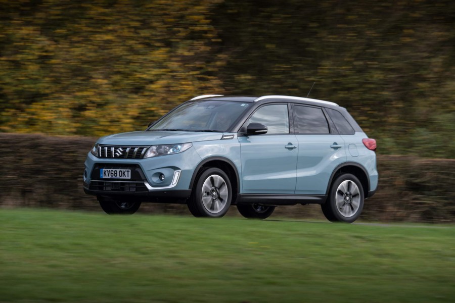 Car Reviews | Suzuki Vitara 1.0 petrol (2019) | CompleteCar.ie