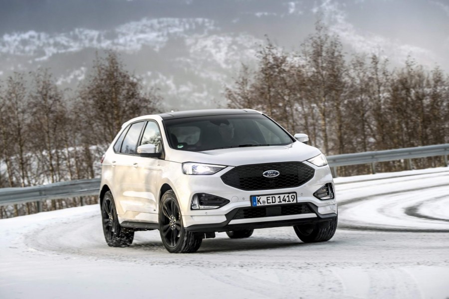 Car Reviews | Ford Edge ST-Line (2019) | CompleteCar.ie
