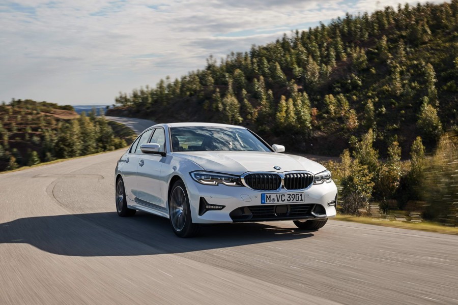 Car Reviews | BMW 320d | CompleteCar.ie