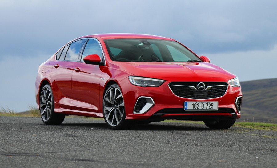 Car Reviews | Opel Insignia Grand Sport GSi diesel | CompleteCar.ie