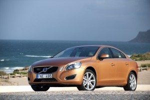 Car Reviews | Volvo S60 | CompleteCar.ie