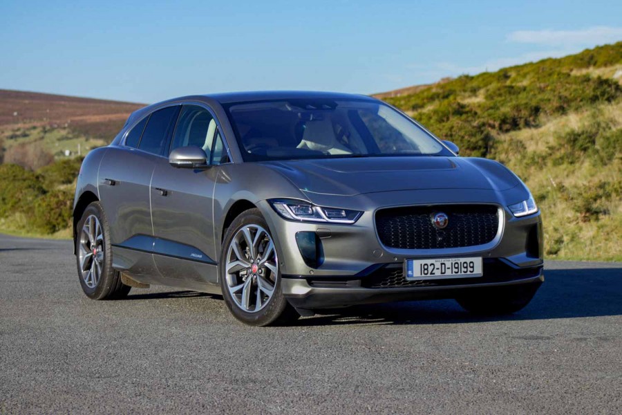 Car Reviews | Jaguar I-Pace EV400 | CompleteCar.ie