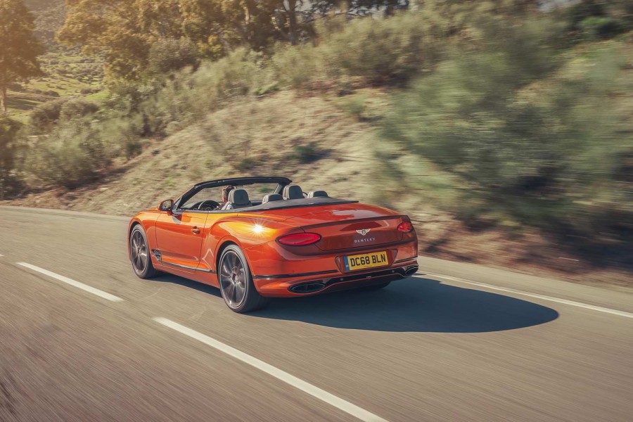 Car Reviews | Bentley Continental GT Convertible (2019) | CompleteCar.ie