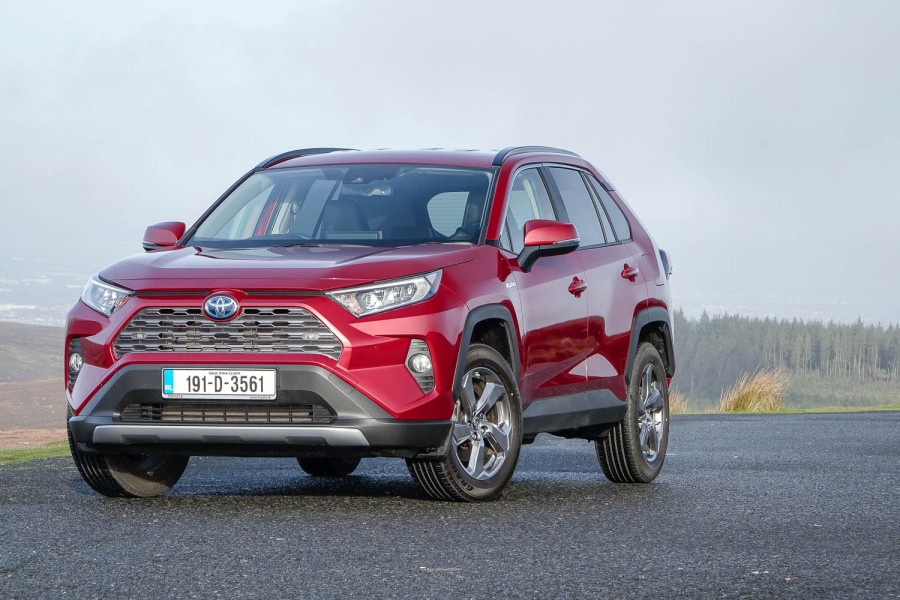 Car Reviews | Toyota RAV4 | CompleteCar.ie