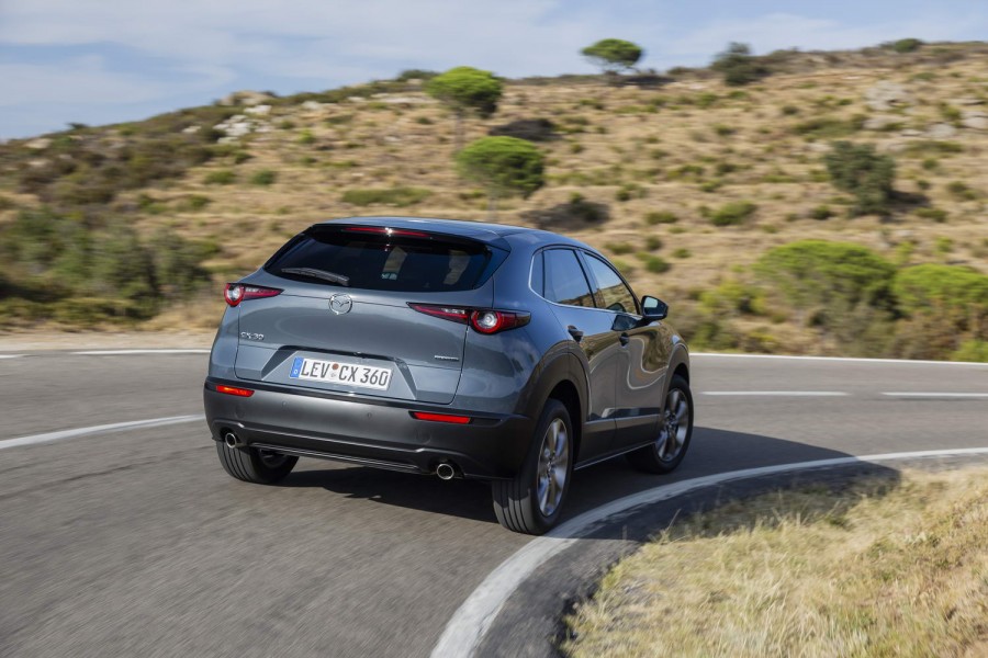 Car Reviews | Mazda CX-30 SkyActiv-D diesel (2020) | CompleteCar.ie