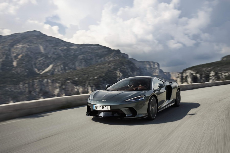 Car Reviews | McLaren GT (2020) | CompleteCar.ie