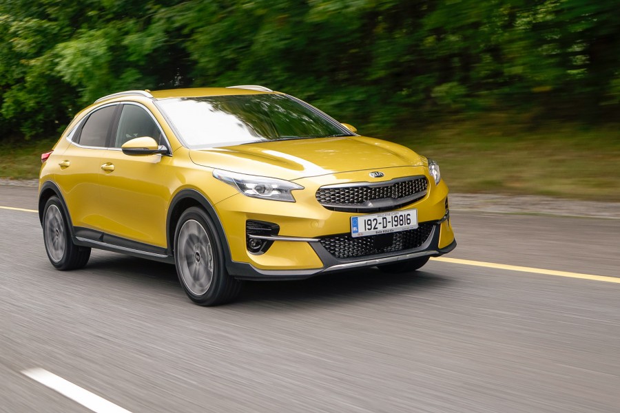 Car Reviews | Kia XCeed 1.6 CRDi diesel (2020) | CompleteCar.ie