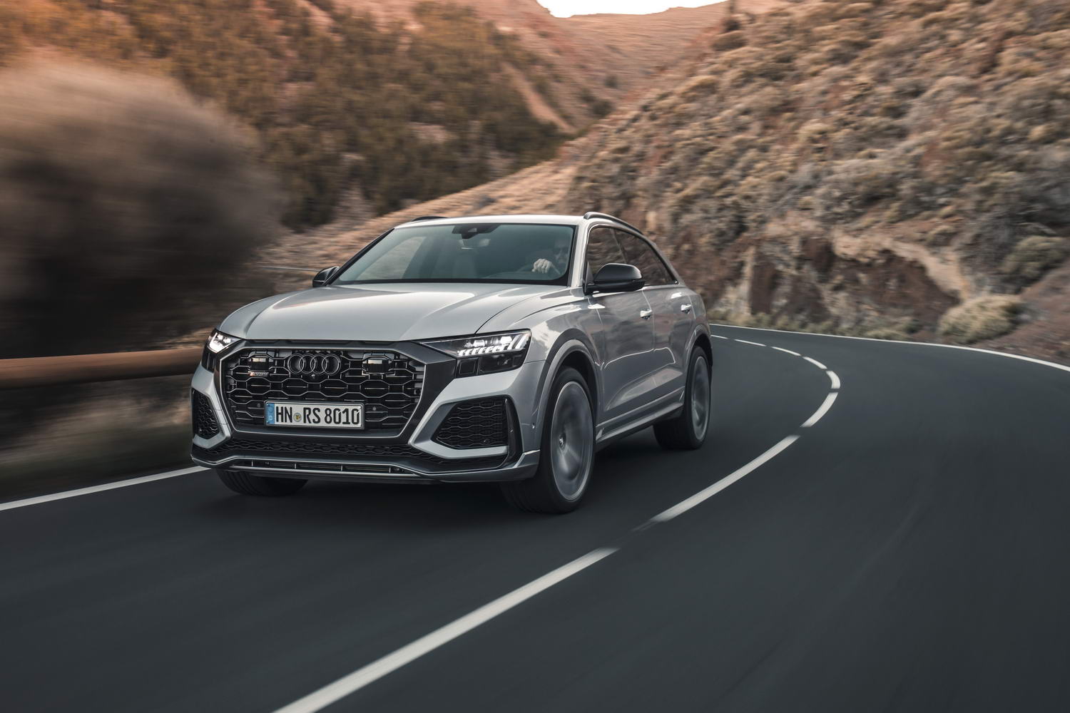 Car Reviews | Audi RS Q8 (2020) | CompleteCar.ie