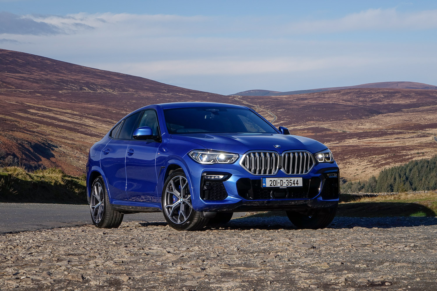 Car Reviews | BMW X6 xDrive30d (2020) | CompleteCar.ie