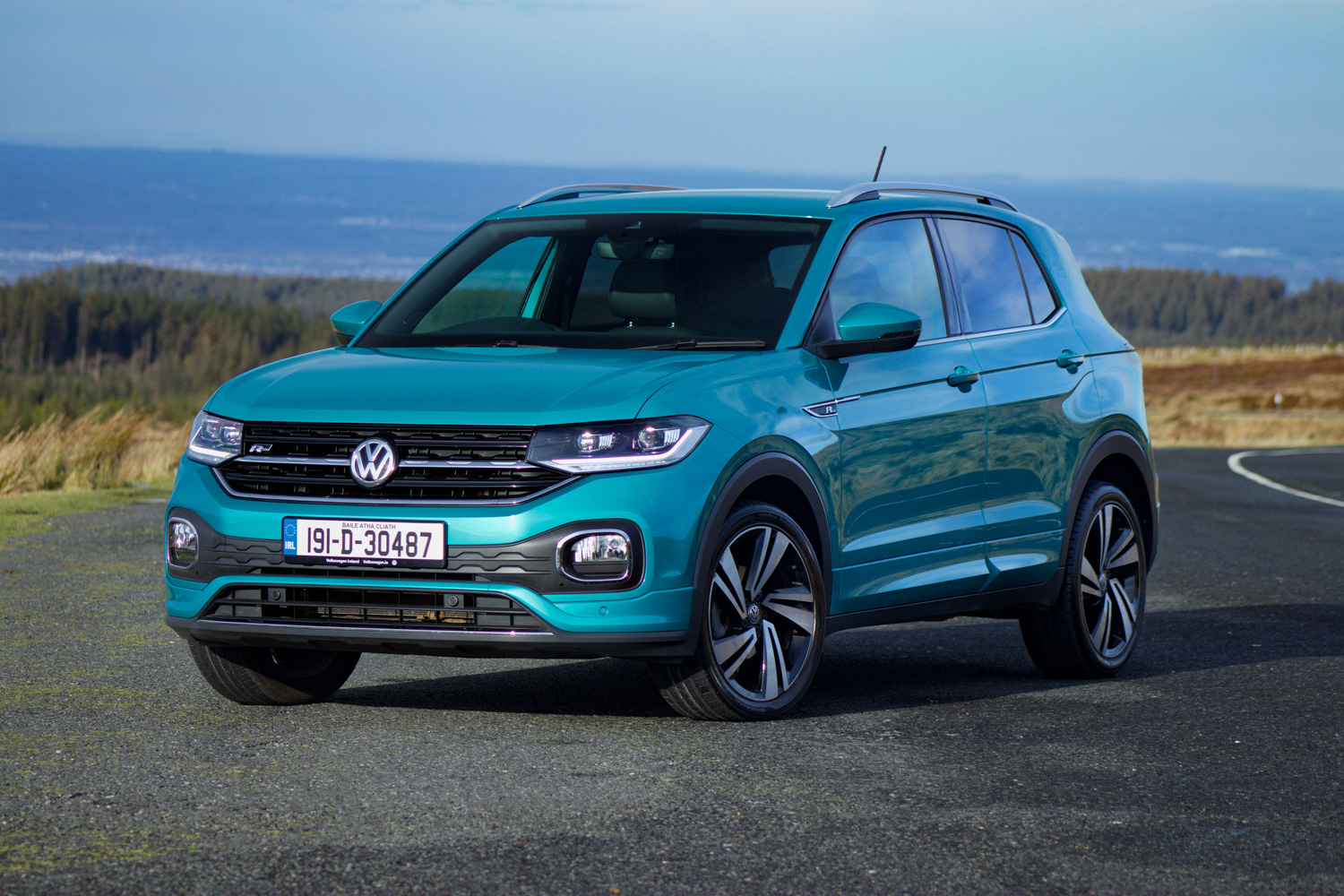 Car Reviews | Volkswagen T-Cross | CompleteCar.ie