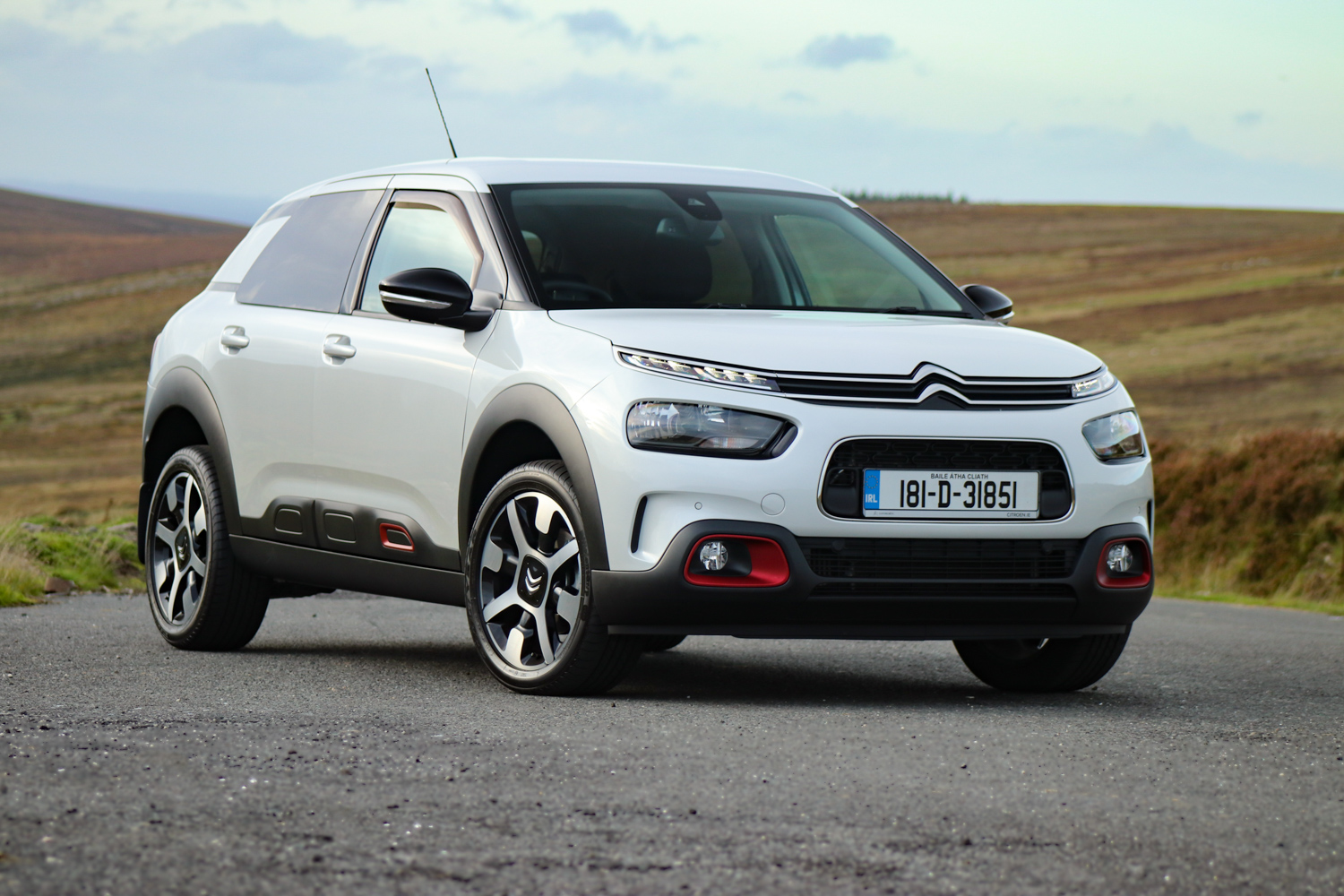 Car Reviews | Citroen C4 Cactus 1.2 petrol (2019) | CompleteCar.ie